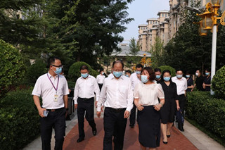 廊坊市委書記王立彤蒞臨燕達金色年華健康養(yǎng)護中心考察調(diào)研